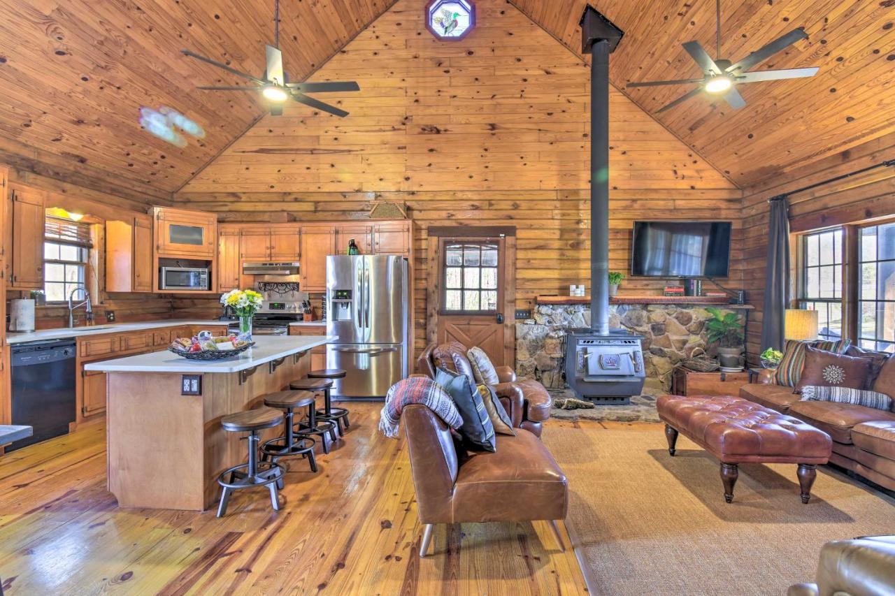 Luxury Pearcy Cabin With 5 Private Acres And Hot Tub! Экстерьер фото